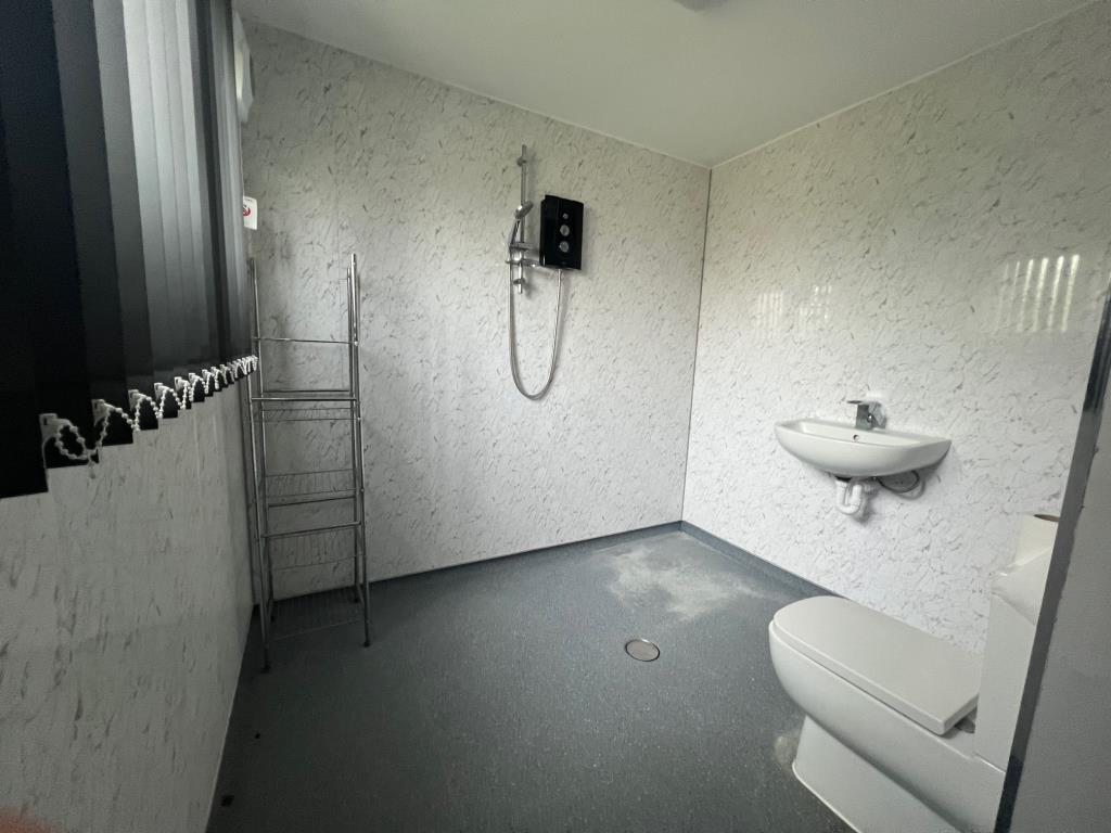 Lot: 102 - SEMI-DETACHED HOUSE FOR INVESTMENT OR OWNER-OCCUPATION - Wet room comprising shower, sink & w.c.